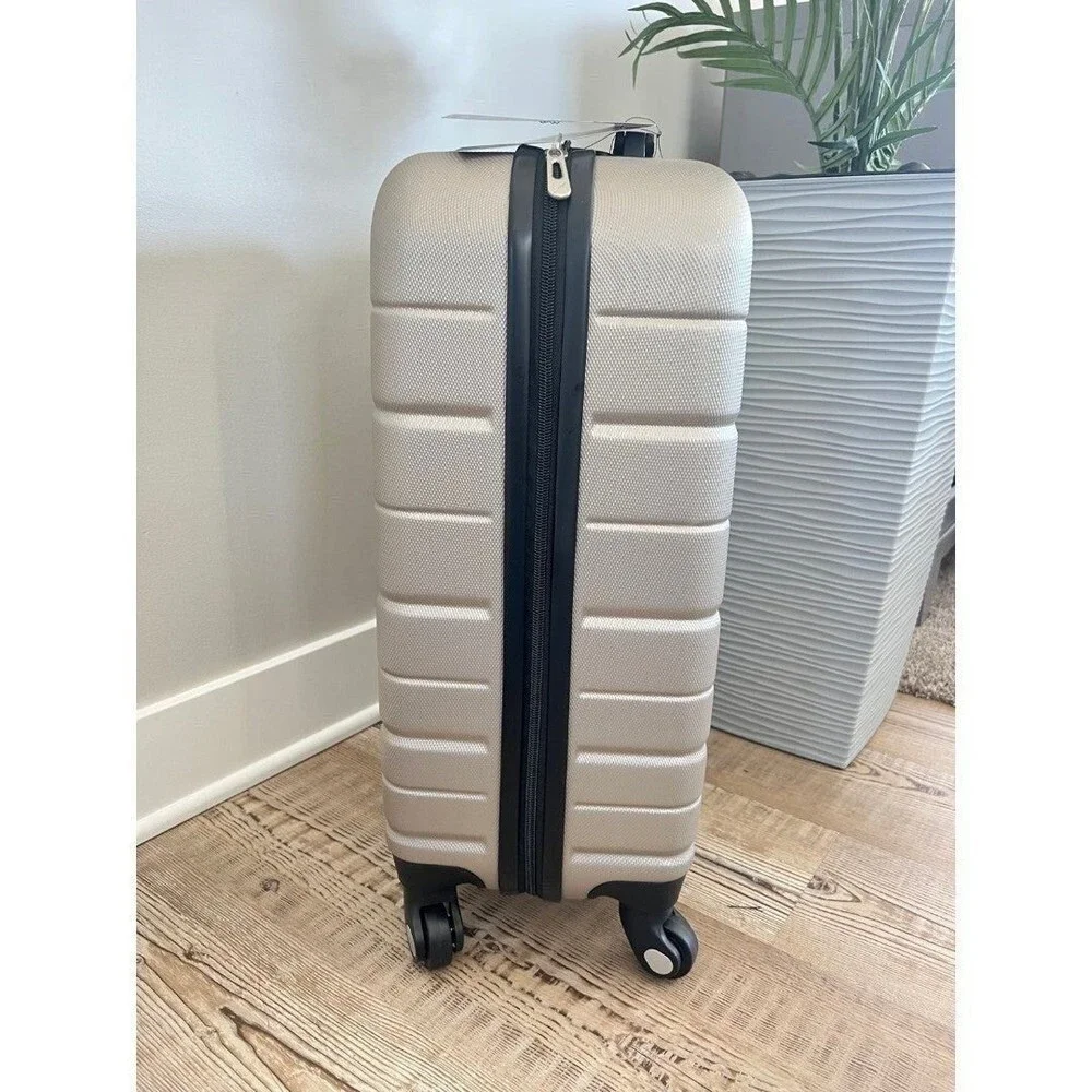 Skyway Epic 2.0 Hardside Large Check-in 2.0 Hardside Spinner Suitcase color bone